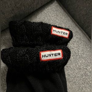 Hunter cable knit cuff boot socks. Black. Fleece leg. Medium kids (fits women).